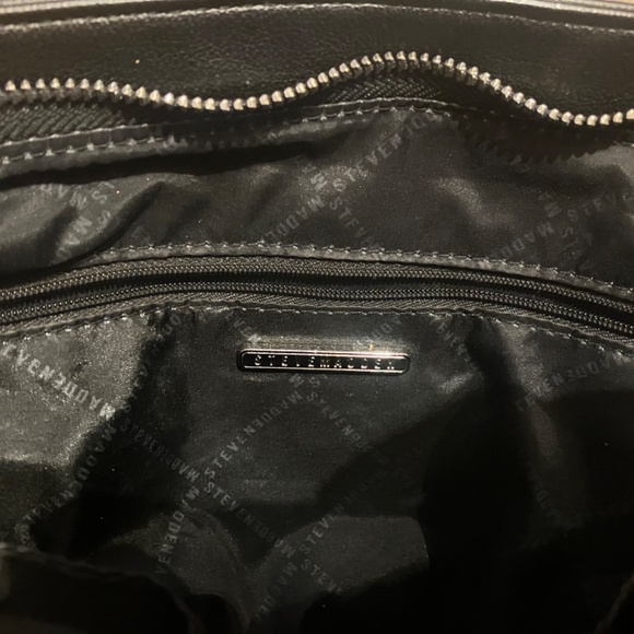 Steve Madden Quilted Black Backpack Purse Pockets Chain Zipper - Picture 4 of 6